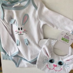 2 piece 12m outfit plus bib new